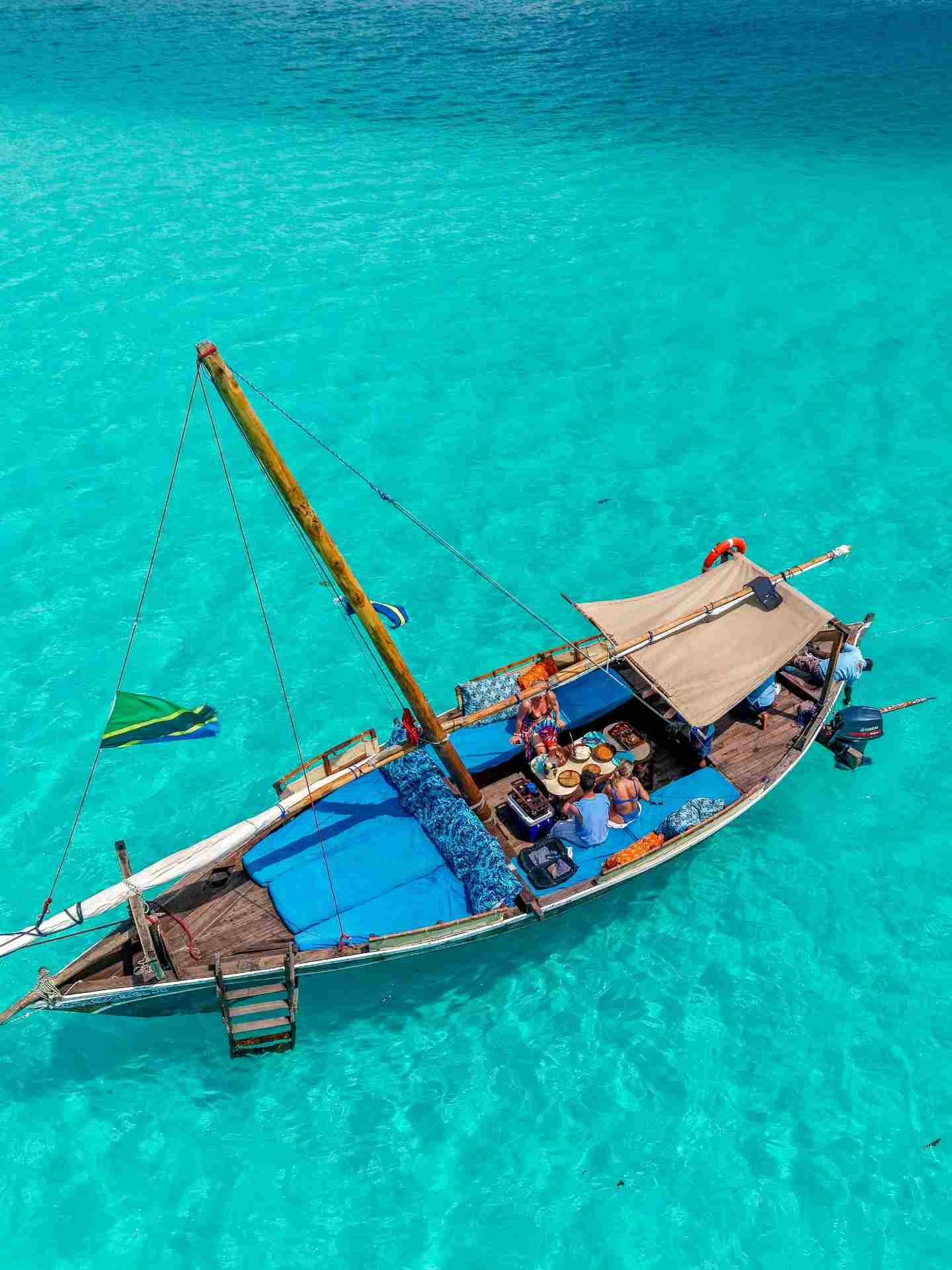 Pungume Island Dhow Trip from Kizimkazi – Snorkeling, Sandbank & Seafood BBQ
